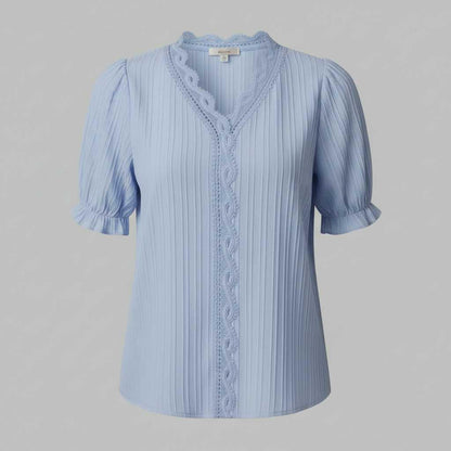 Astrid | Elegant Sommarblus med Puffärmar i Spets