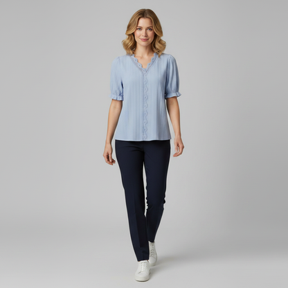 Astrid | Elegant Sommarblus med Puffärmar i Spets